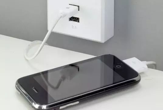 手机充电慢原来跟这些事有关,手机充电慢怎么解决最好方法