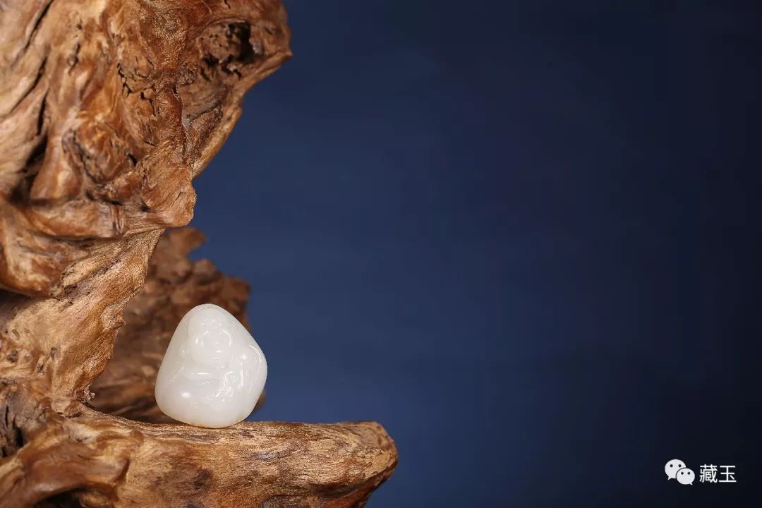 和田玉白度对比的方法,和田玉闪青怎么提白