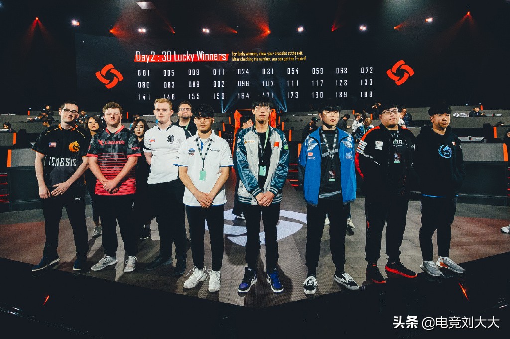 4am韦神为什么没打比赛,pgc全球总决赛4am韦神鞠躬