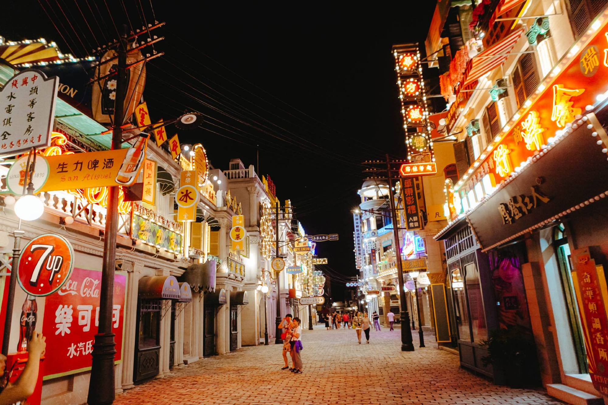 横店影视城的发展历史,中国好莱坞横店发展史