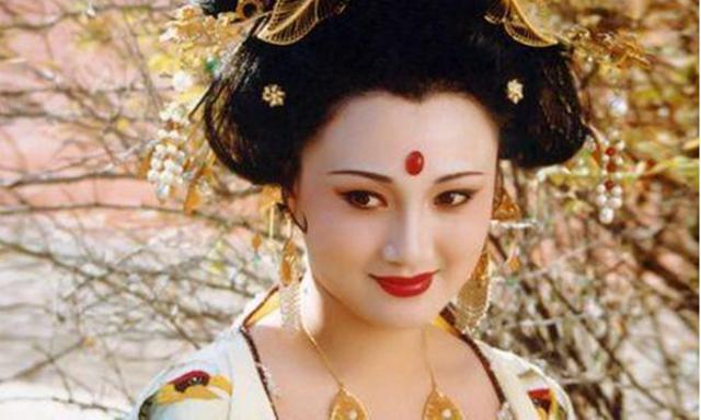 历史上真实的杨贵妃胖吗,杨贵妃有多胖是唐朝的吗