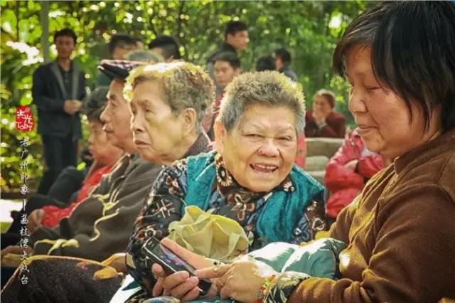 广州早茶看粤剧,老广州早茶听粤剧