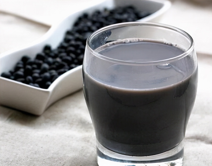 黑豆打豆浆喝对身体有哪些好处,黑豆可以打豆浆喝吗有什么营养