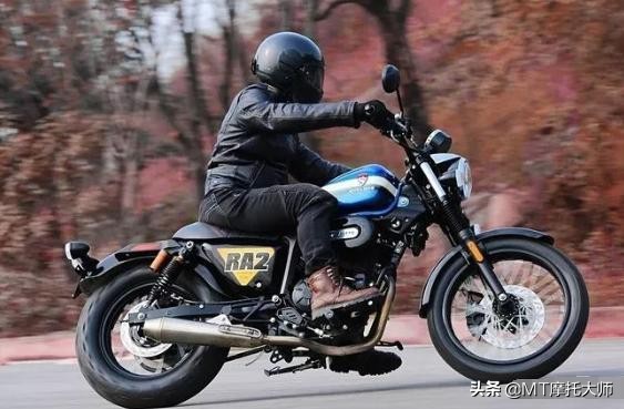 售价1.38万，宗申全新太子巡航车亮相，前后标配碟刹CBS、辐条轮