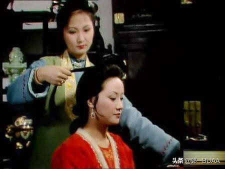 “濯垢务尽”、“发内无尘”：李渔《盥栉》中的女子梳洗之道