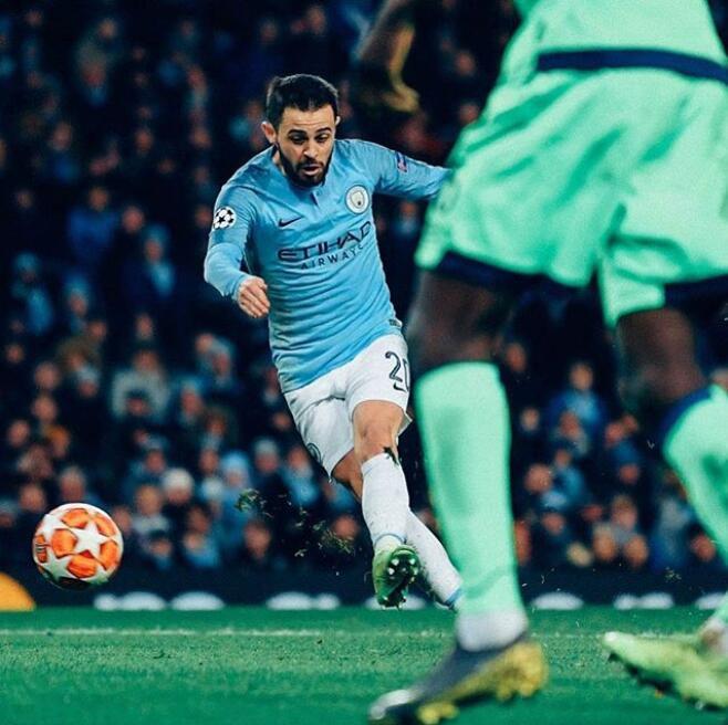 足球防守反击和传控打法,足球提高进攻时多打少的能力