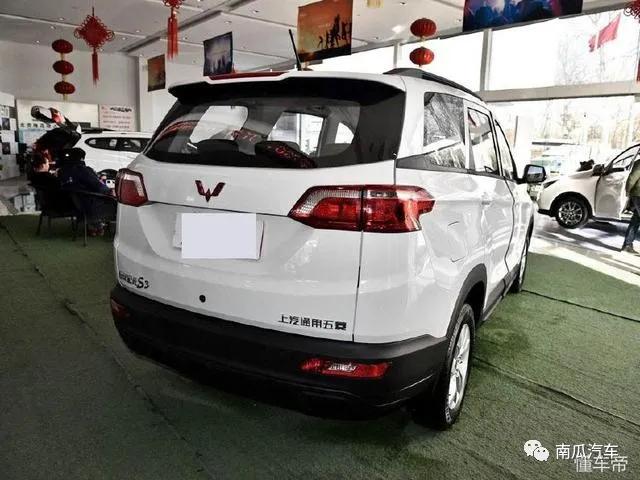 五菱宏光：尺寸加大，配安全气囊，仅售4万起，上市必火