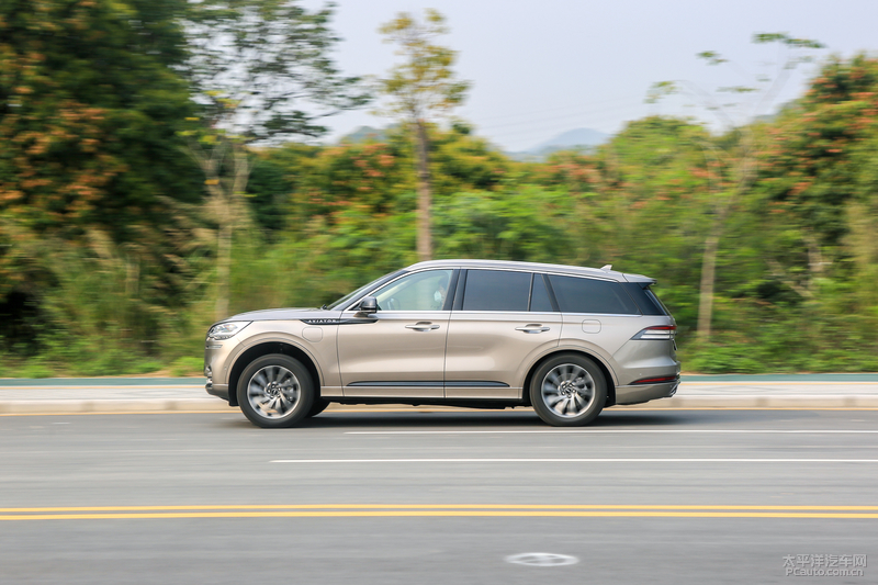 深度试驾体验林肯飞行家phev,宝马x5phev和林肯飞行家