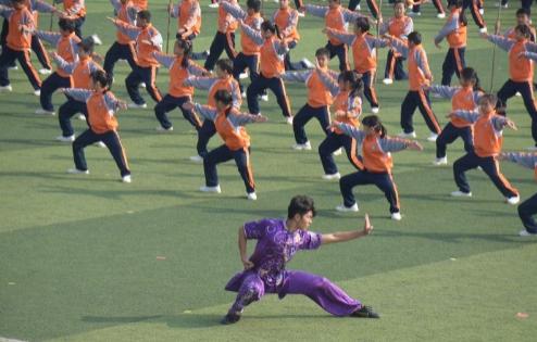 黄冈市第五届中学生校园足球联赛在黄梅县举行