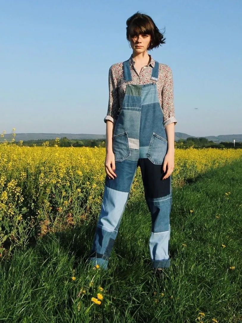 背带裤果然很减龄看起来很少女啊,哪种背带裤既减龄又不过时