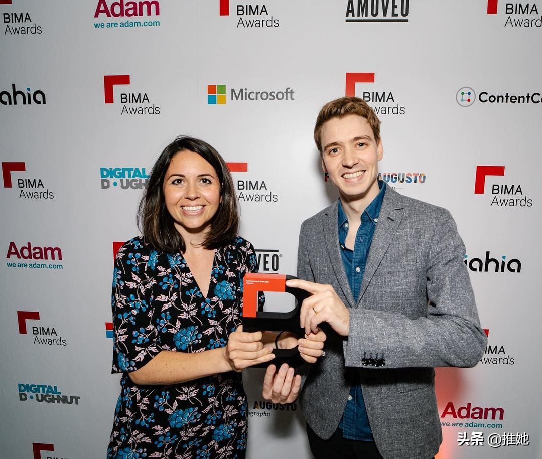 唐宁街10号亿万富豪，英国首相布莱尔儿子，靠高中毕业生发大财