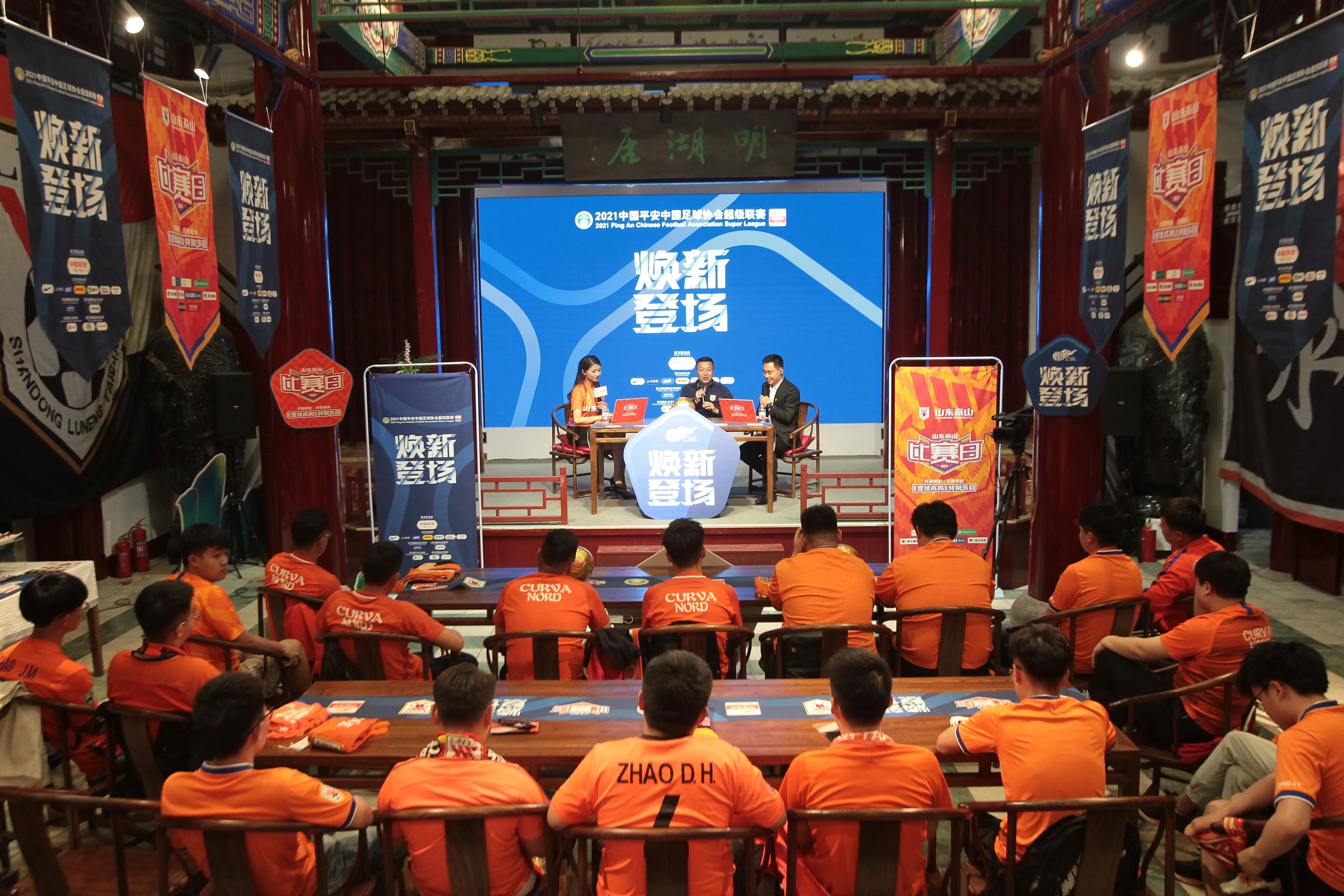 愿岁月可回首且以深情共白头图片,愿岁月可回首且情深共白头谁写的