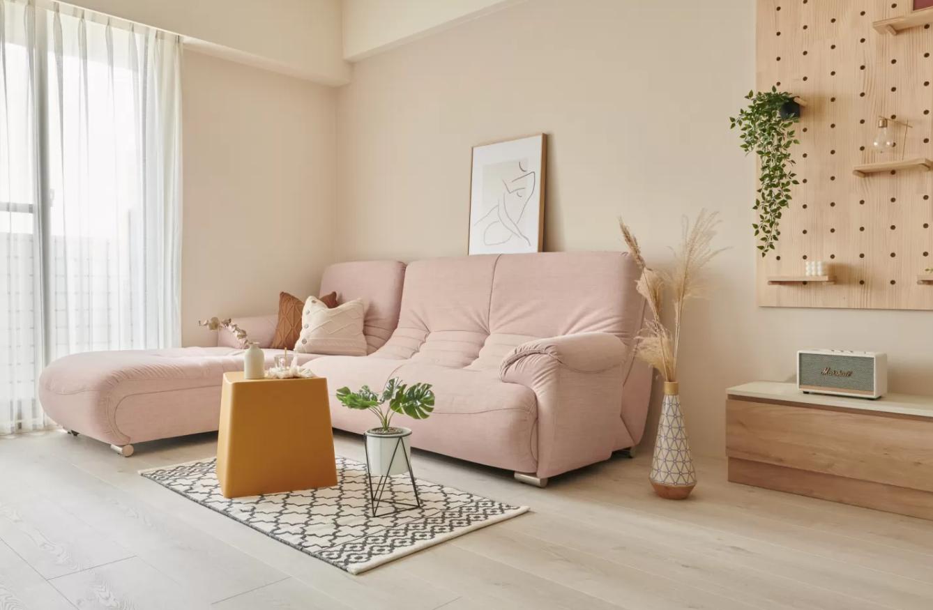 奶油原木风房间高级感配色,以原木为基调的奶油色日式温暖家