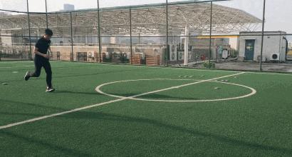 足球黑科技神器,国外足球智能敏捷训练器