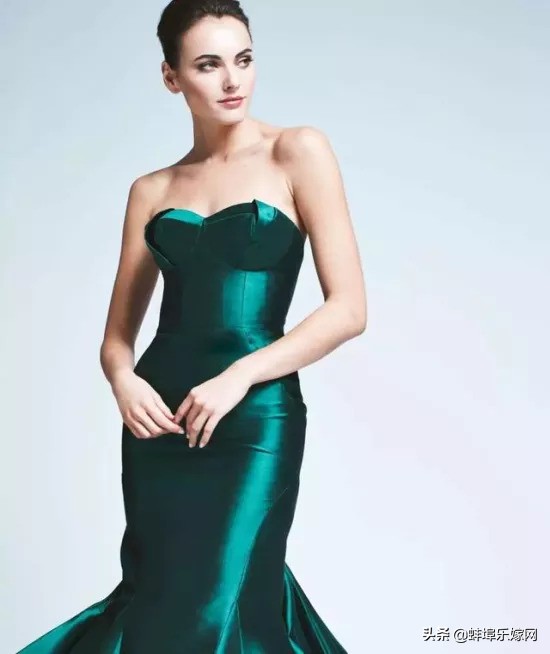 婚礼妈妈礼服挑选攻略,婚礼妈妈怎么穿衣服合适