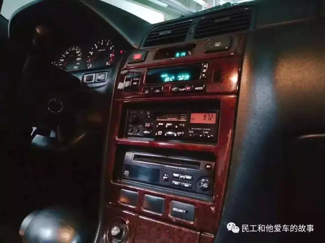 90年尼桑风度,90年代尼桑豪华车