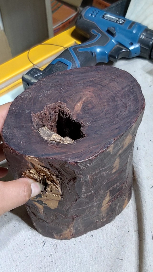 小叶紫檀瘤疤手串为什么容易开裂,小叶紫檀手串开裂怎么修复