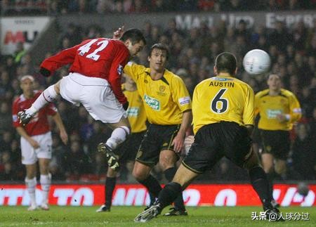 曼联业余级丢球引吐槽,曼联再败索帅黯然下课