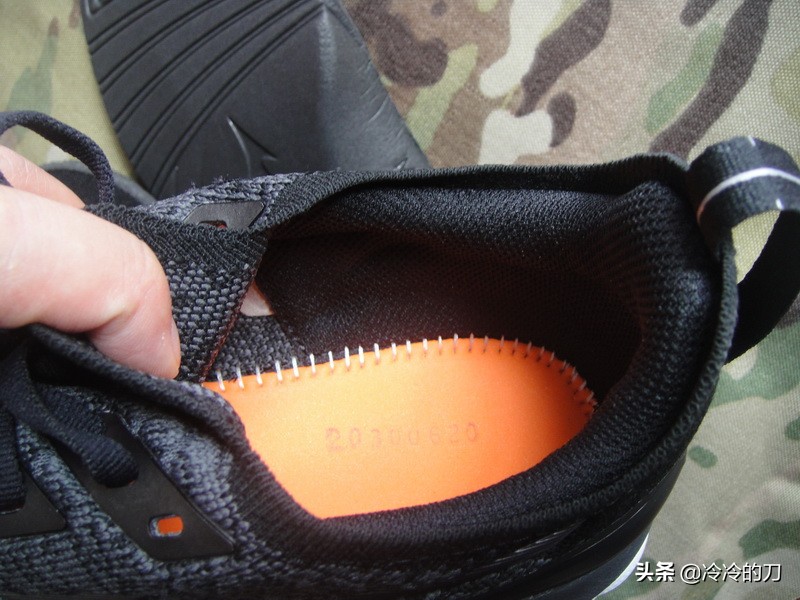 mizuno缇庢触娴撹窇闉媤avesky4,mizuno璺戞闉嬬編娲ユ祿wave58