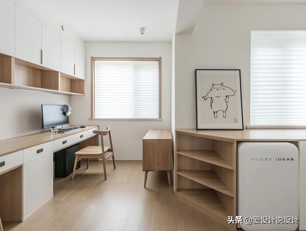 原木是让人清新脱俗的风格,现代简约和原木风混搭