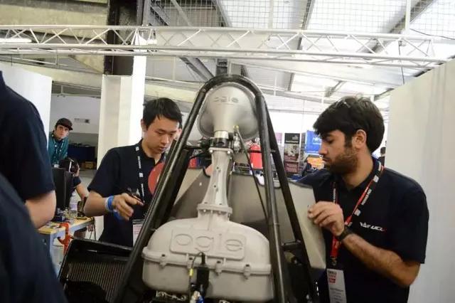 巅峰期突然隐退十位歌手,巅峰突然退圈的明星