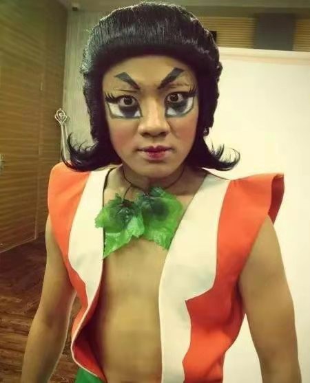 费尽心思追到的高颜值女友,王祖蓝是怎么出名的