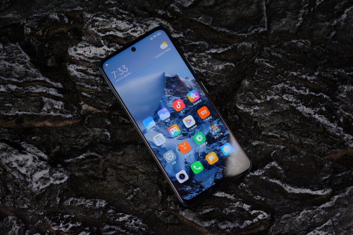 红米note10pro更新miui13,z5和红米note10pro哪个更值得买