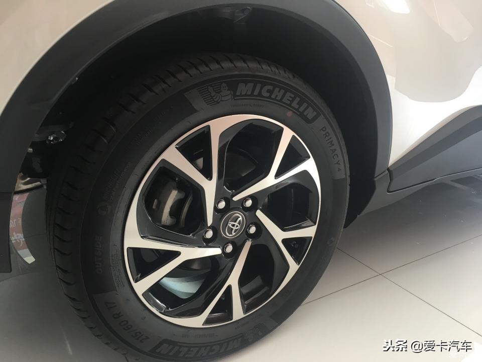 丰田c-hr豪华版提车实价,丰田c-hr提车价格