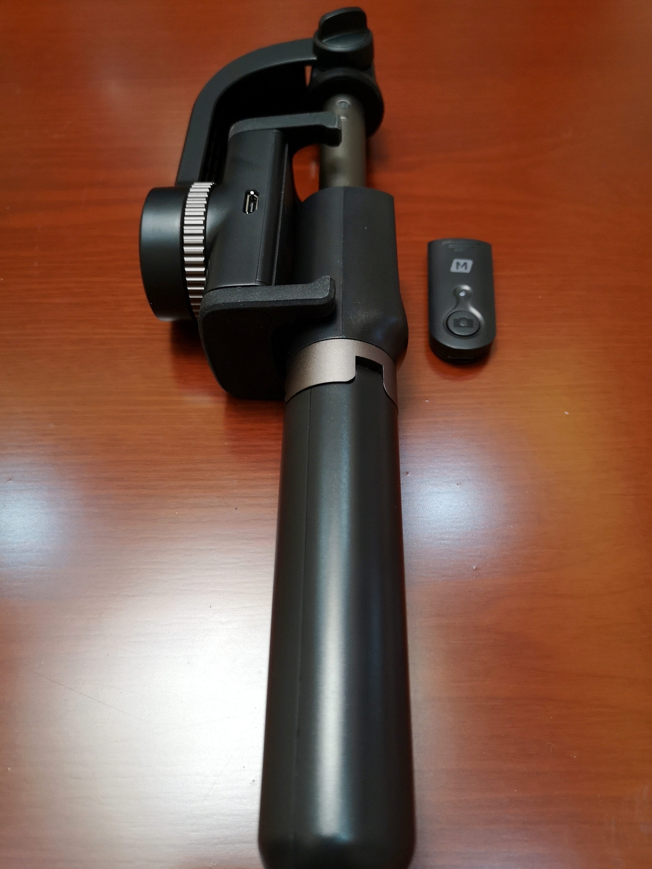 摩米士手机稳定器使用教程,摩米士的手机稳定器好吗