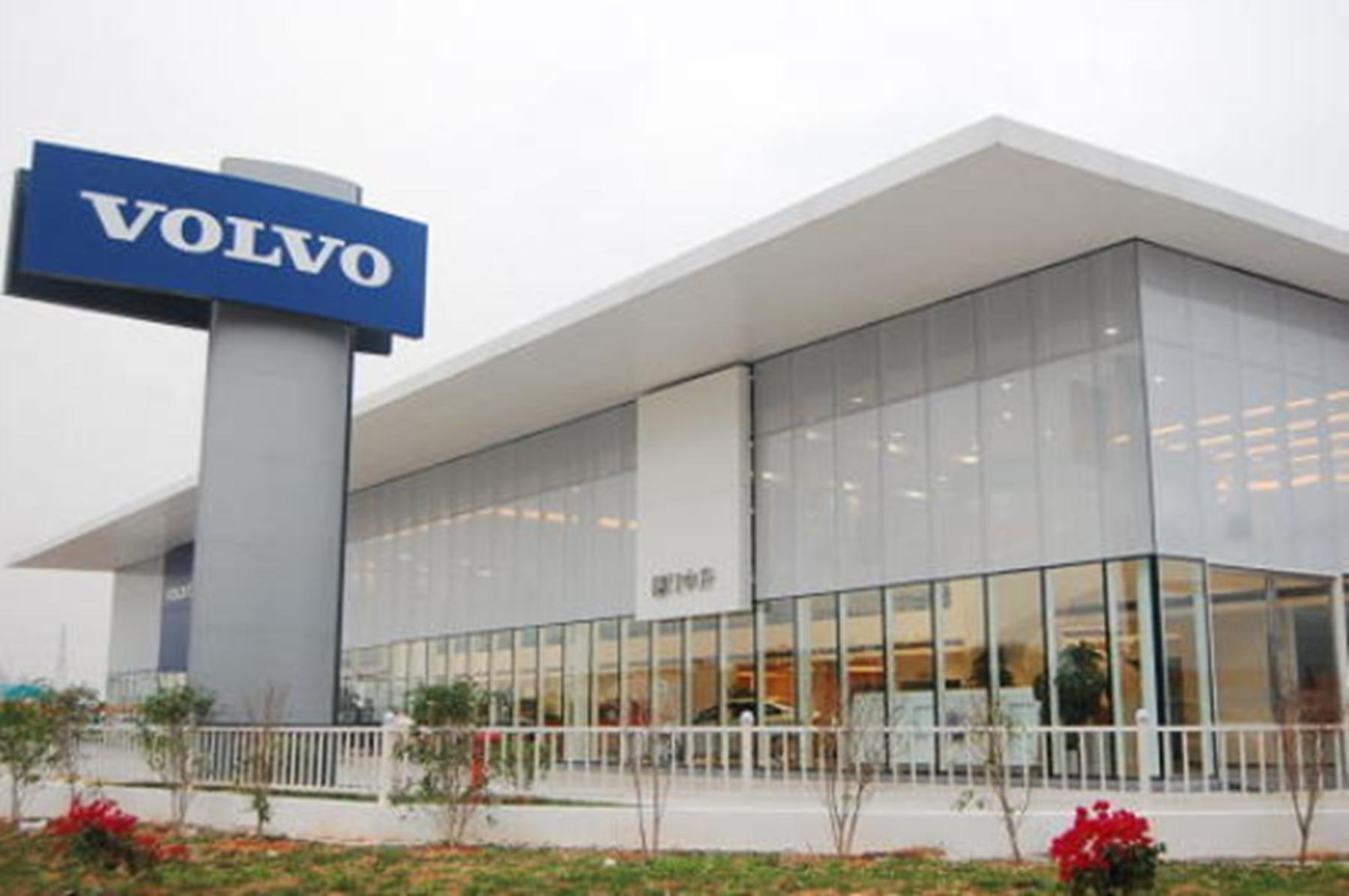 沃尔沃实习期试驾,美女试驾2022沃尔沃s90