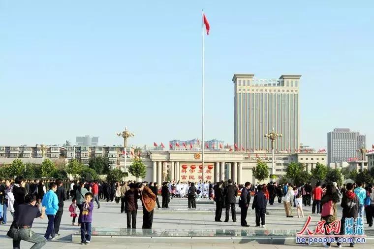 石家庄草莓采摘基地推荐,石家庄周边采摘园摘草莓