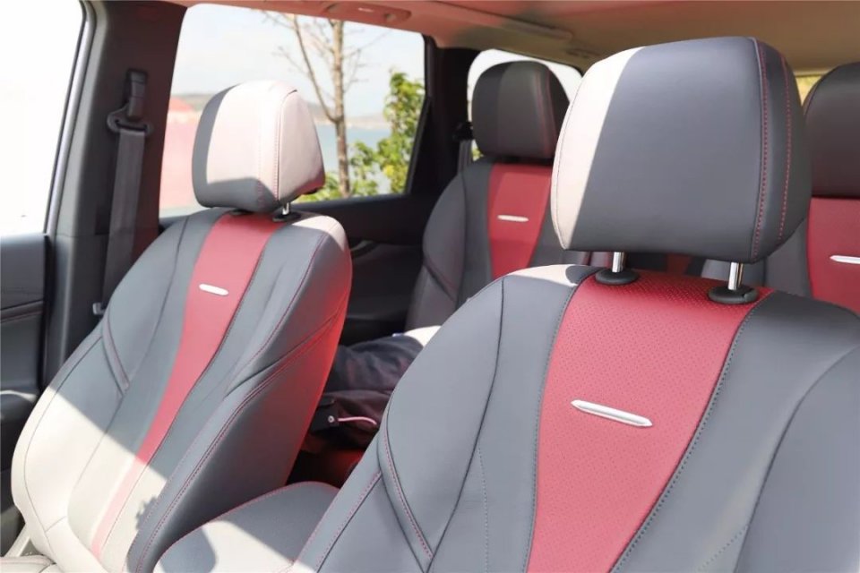 带着全家人一起房车自驾游,大通g50手动挡低配试驾视频