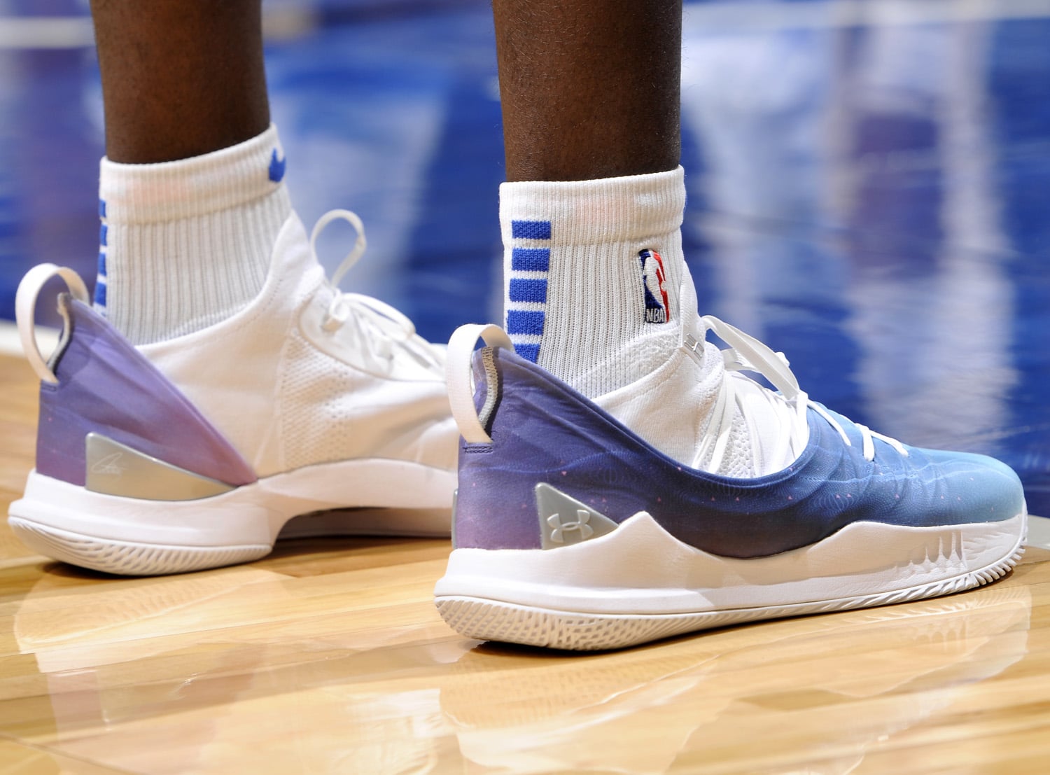 nba球员上脚便宜又好穿的实战球鞋,一周nba赛场8双定制球鞋合集