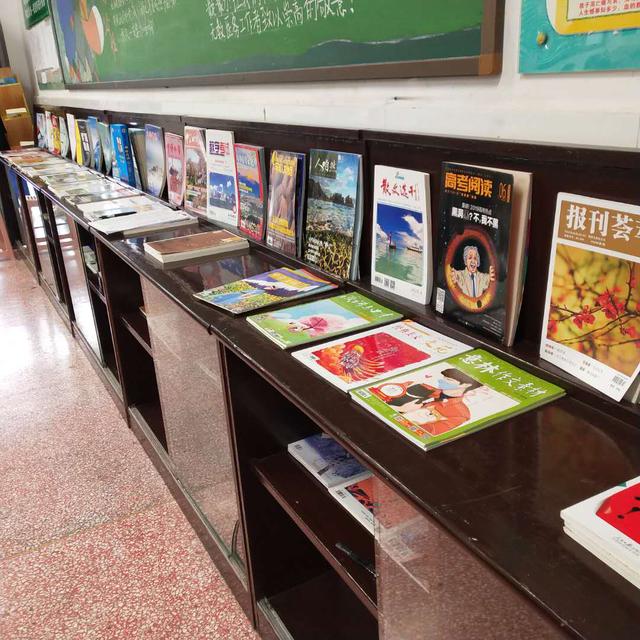 芳菲四月天书香满校园黑板报,芳菲四月天书香满校园