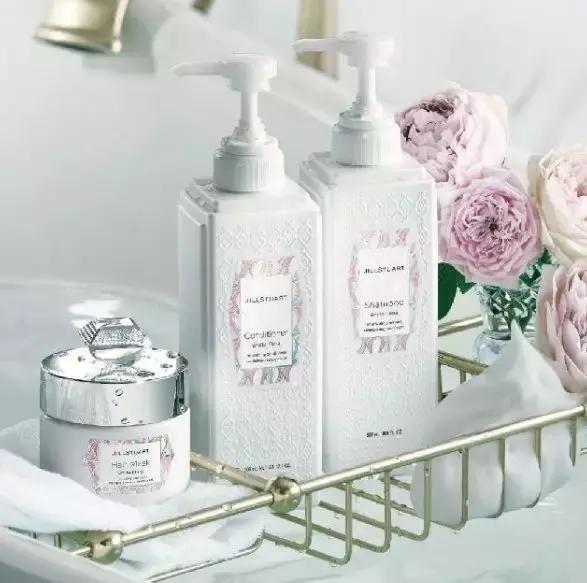 999皮炎平口红,唇炎擦999皮炎平