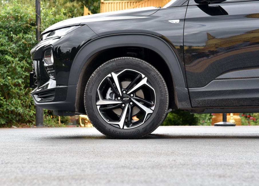 雪佛兰最霸气中型suv,雪佛兰黑武士suv落地价