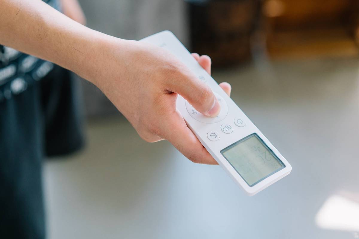 定频空调和变频空调哪个实用性好,定频空调和变频空调哪个好用