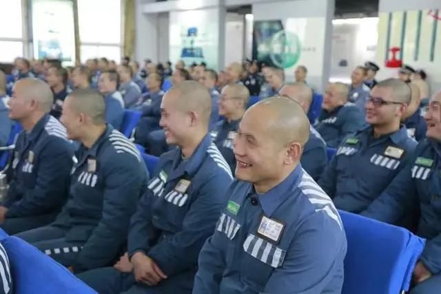 不给监狱里的人寄零花钱会怎样,不给监狱服刑人员打钱行吗