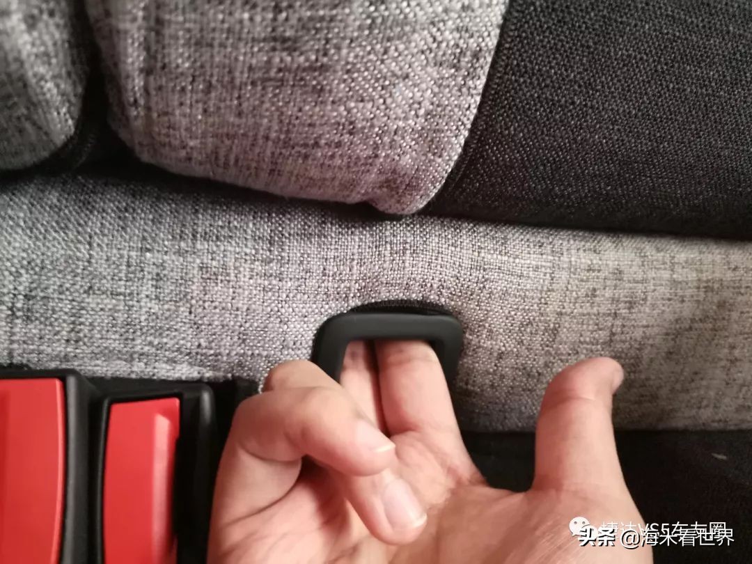 捷达vs5如何取下头枕安装座套,捷达vs5座套安装全部教程
