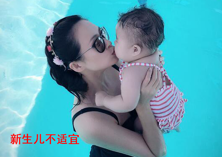 四个月宝宝软绵绵不能竖抱,新生儿很软怎么抱