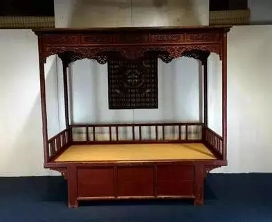 一张床买下来多少钱,一张床的价格800