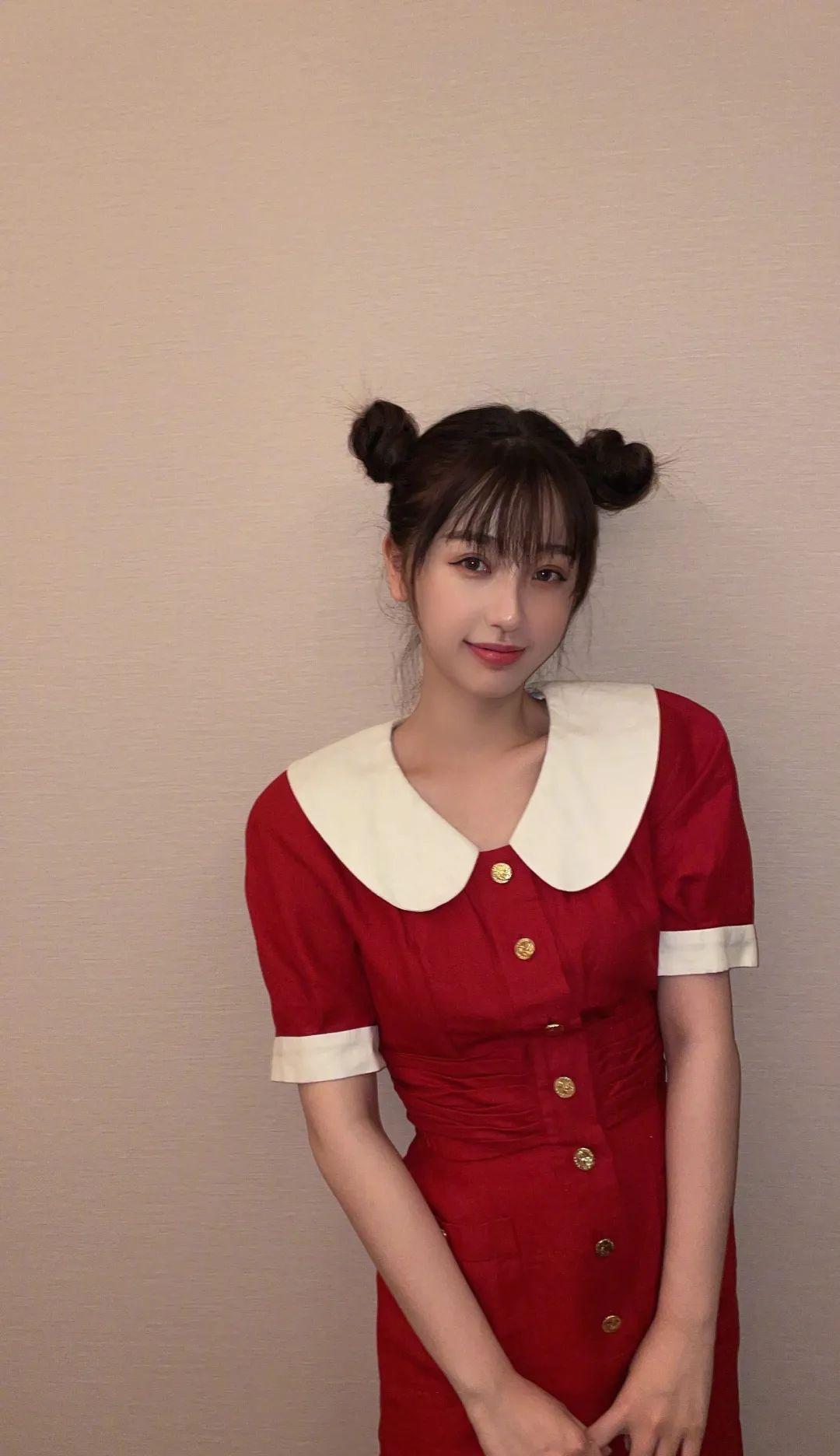 36岁圆脸扎什么发型减龄,胖圆脸适合的中长扎发教程