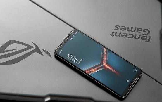 rog2对比iphone11,iphone11和rog3玩吃鸡