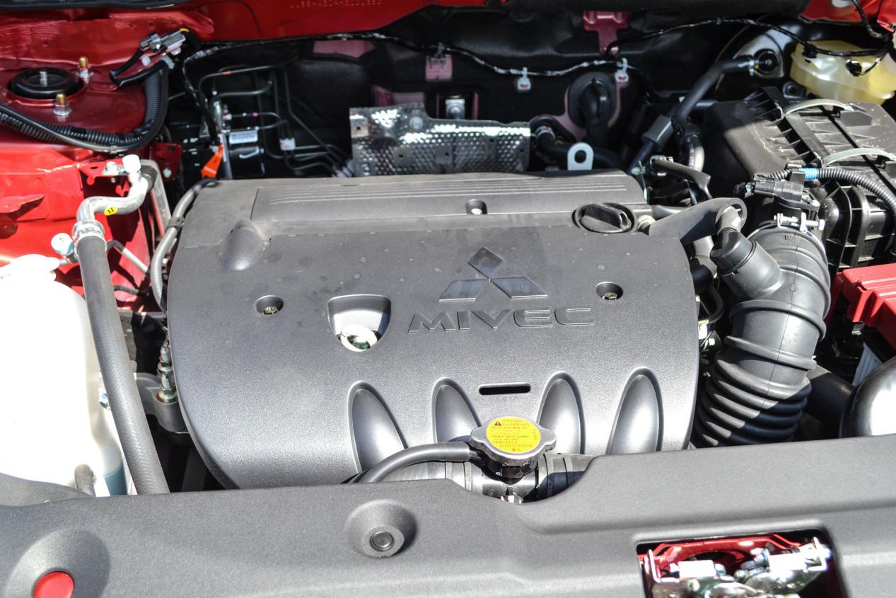 小型suv哪个是进口发动机,这几款家用suv理想车型动力谁更强