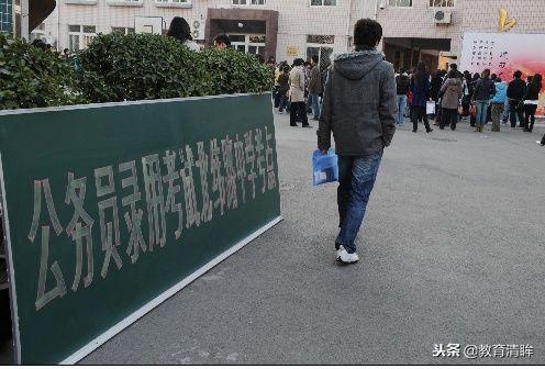 初中英语教师职业倦怠感,英语老师的职业幸福感演讲稿