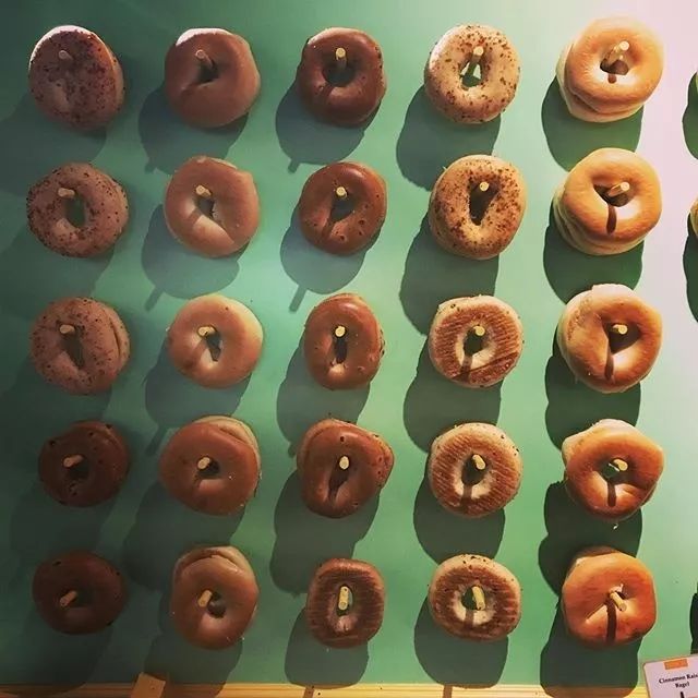 贝果:我才不是夹了菜的甜甜圈