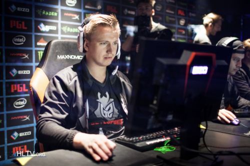 fps游戏用什么鼠标好,fps游戏鼠标报告率高好还是低好