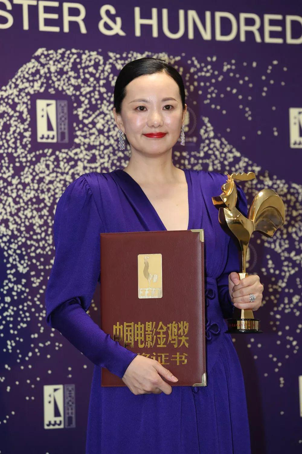 咏梅和栾树跳舞,栾树和咏梅合照