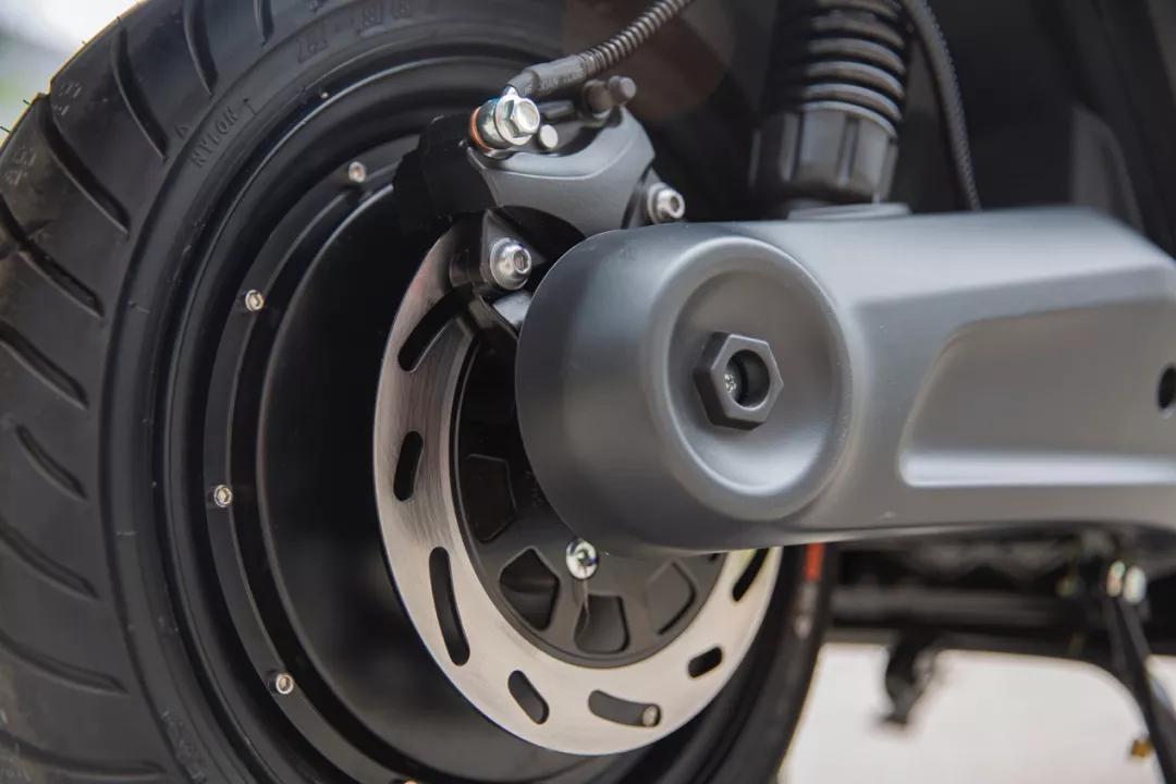 雅迪轻便摩托T9D能装多大电池,雅迪t9