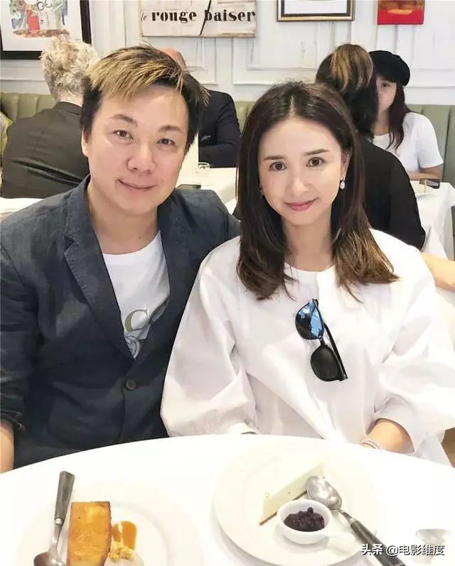 港姐吴婉芳个人资料,52岁港姐吴婉芳全家照